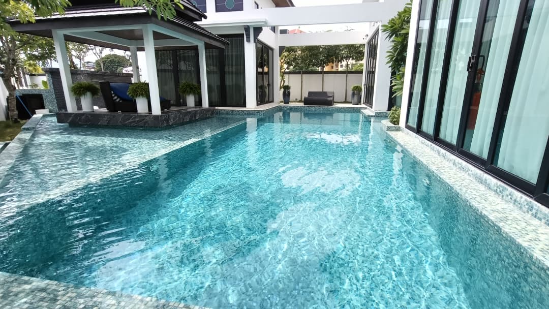 Private Villa Pool